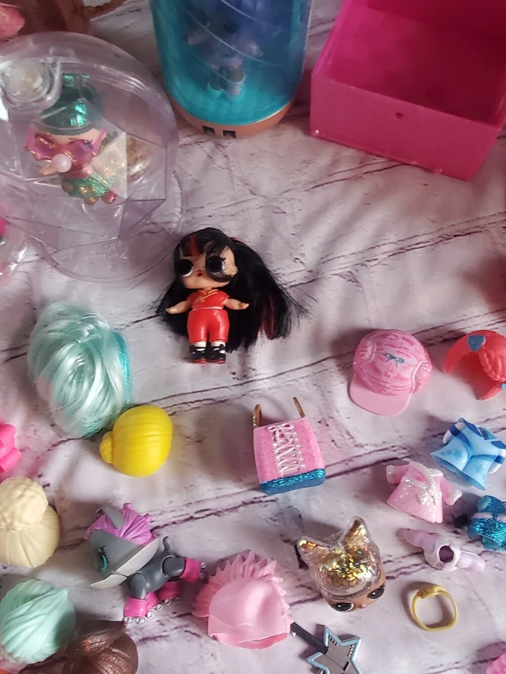 Lol Surprise Dolls Set Plus Accessories Please See Pictures